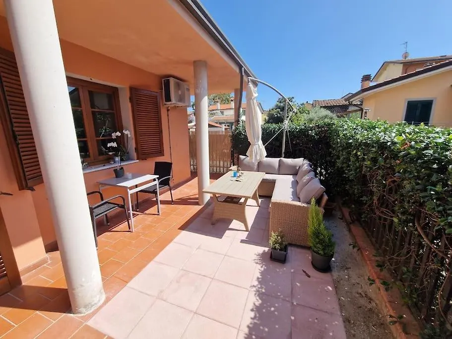 Casa Mare & Monti Apartment Torre del Lago Puccini